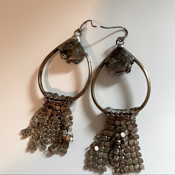 Artisan designed drop earrings - Picture 3 of 5